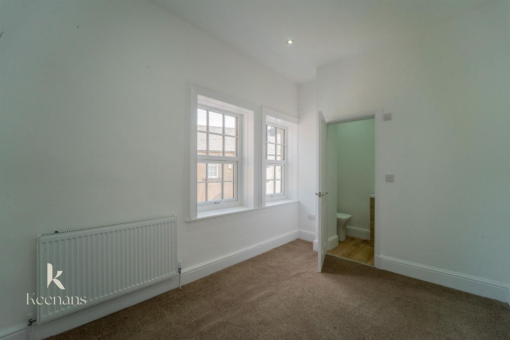 Property photo 3 of 21 3.Jpg