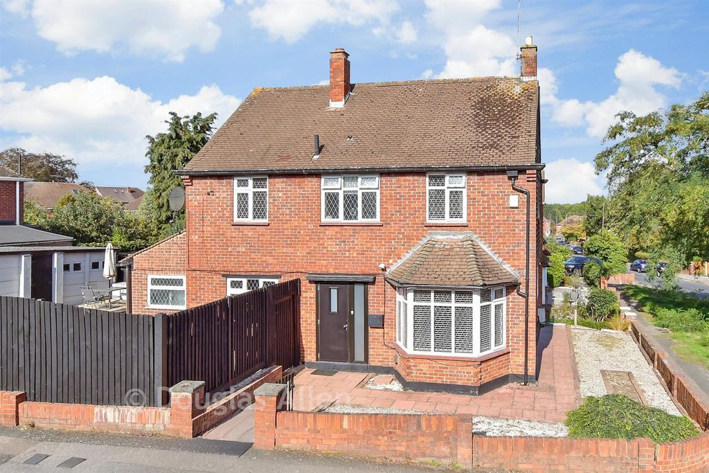Property photo 1 of 12 External