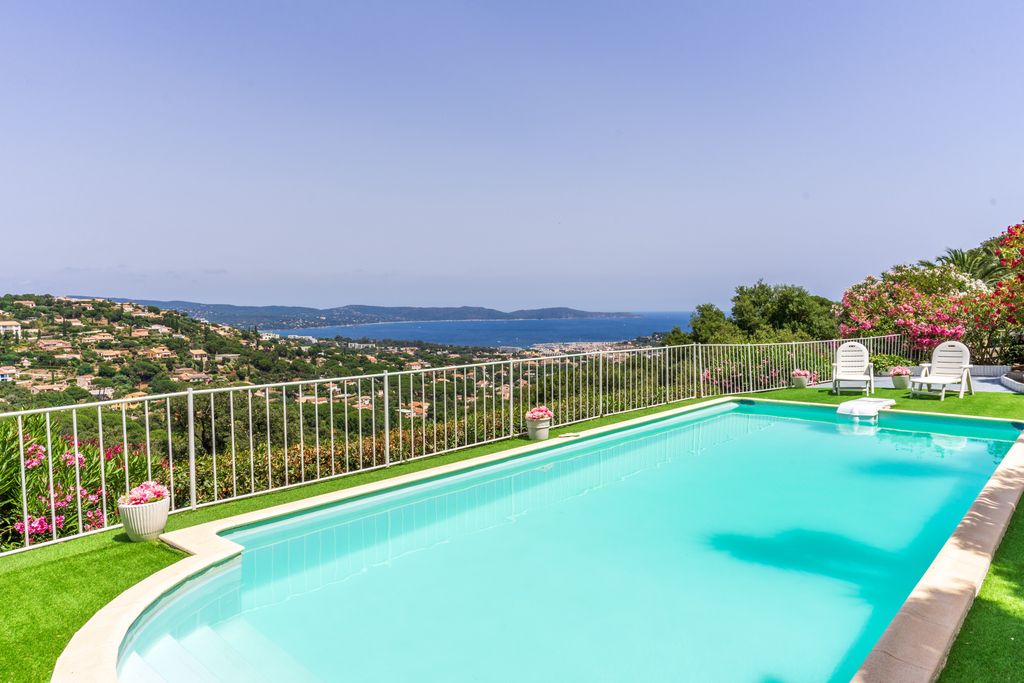 Property photo 2 of 13