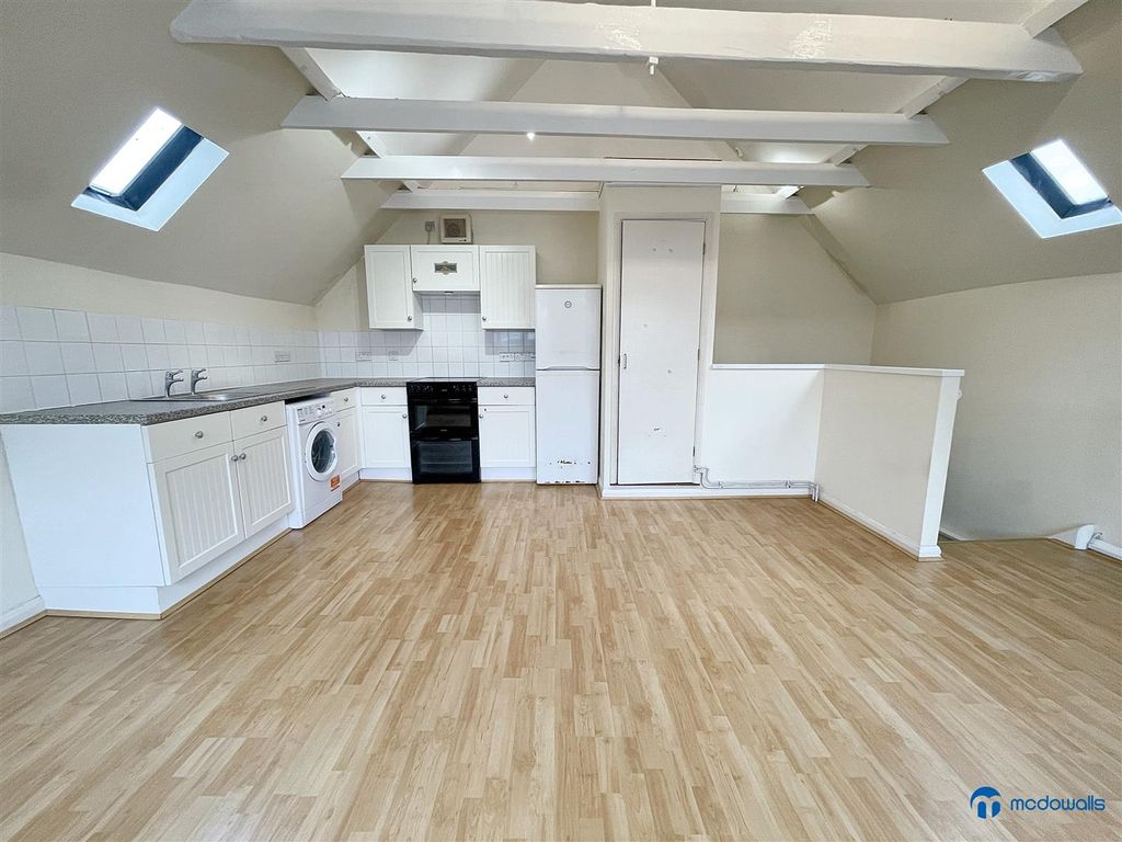 Property photo 2 of 13 Img_2020.Jpg
