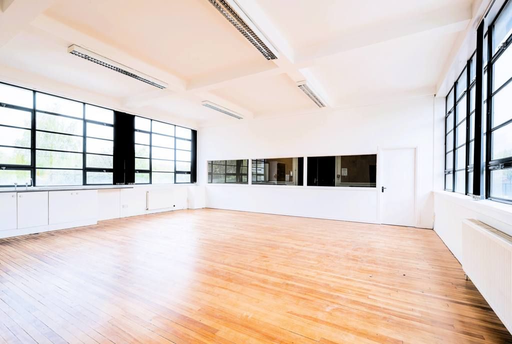 Property photo 2 of 6 Photo 3