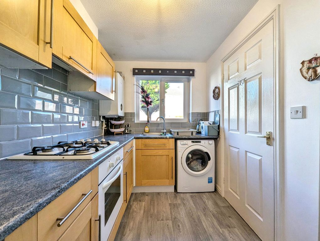 Property photo 3 of 14