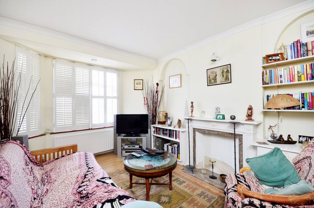 Property photo 2 of 7