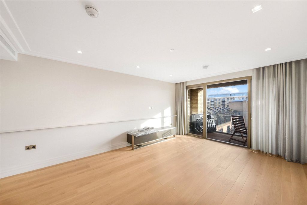 Property photo 3 of 20 Picture No. 10