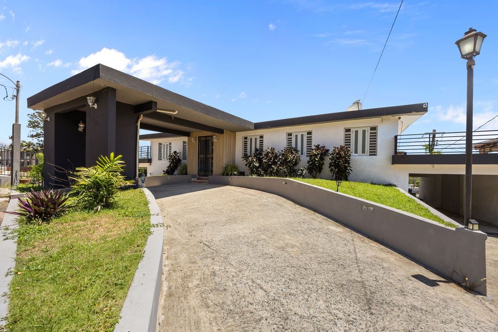 Property photo 1 of 49