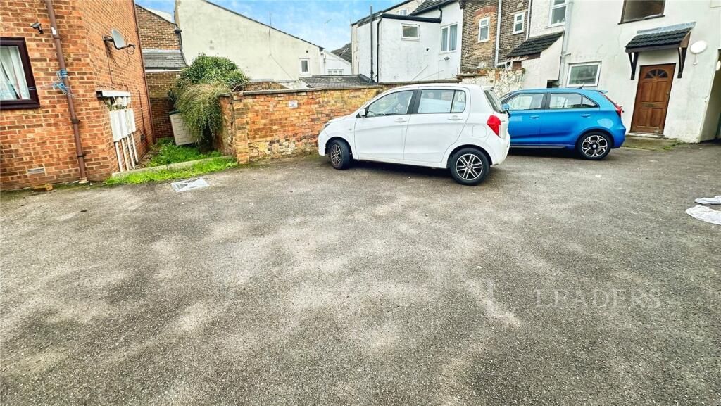 Property photo 3 of 7