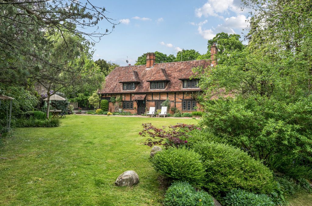 Property photo 1 of 21 6-6813c8E24d79A-1...