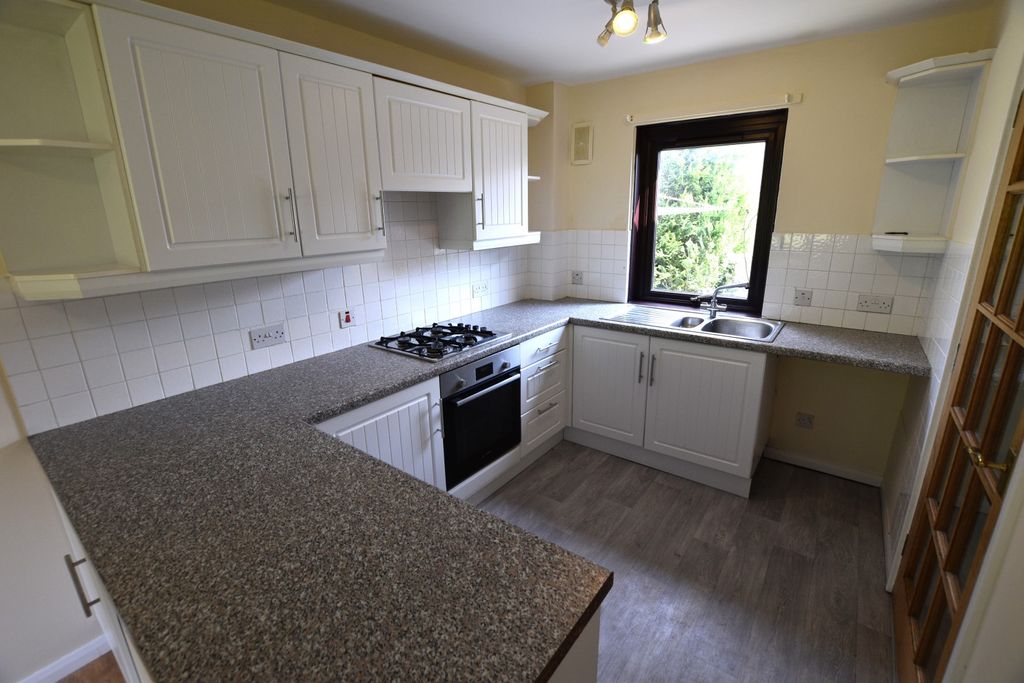 Property photo 2 of 14