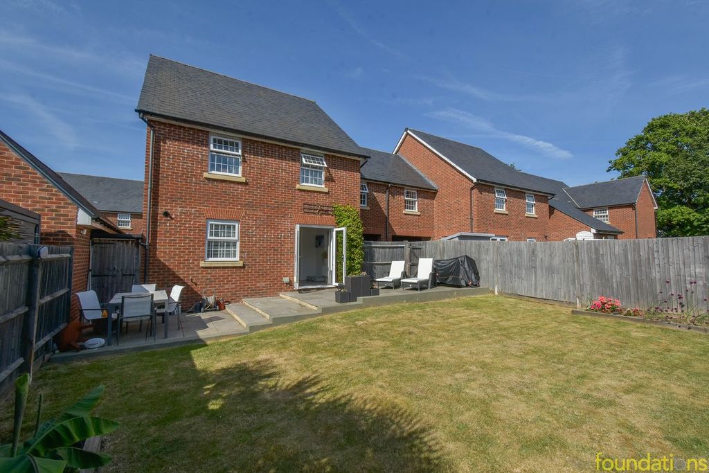 Property photo 1 of 22