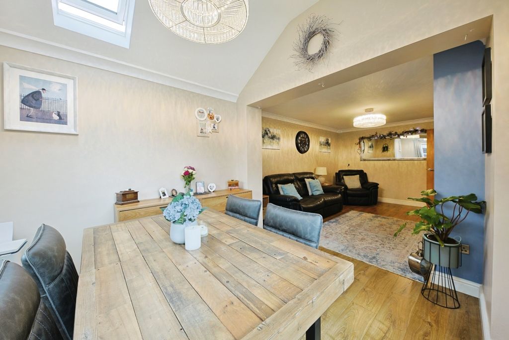 Property photo 3 of 14 3632239