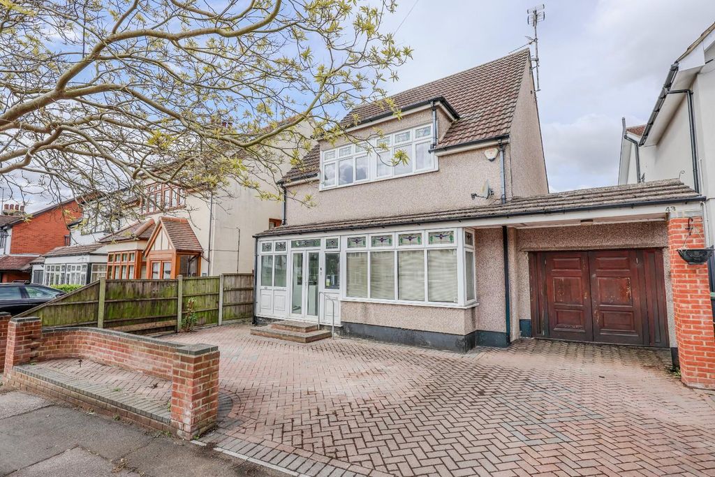 Property photo 1 of 23