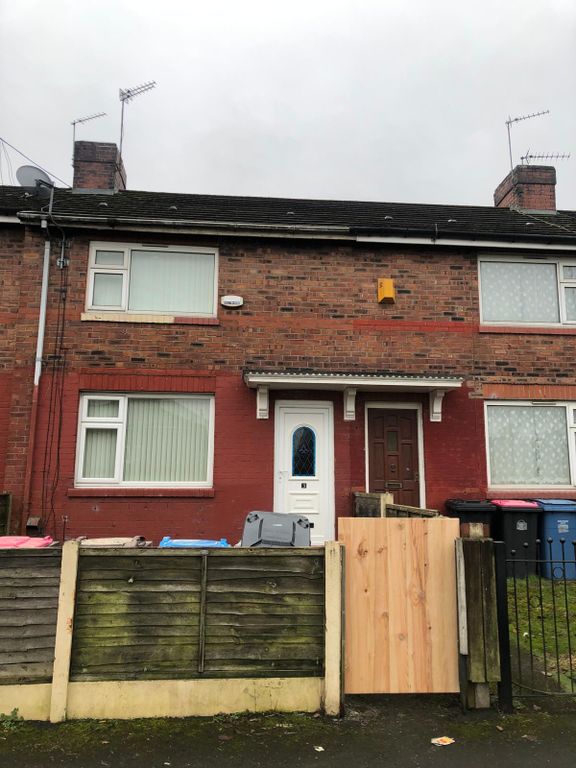 Property photo 1 of 9 Available 2 Bedroom Terraced House In Walsall Street, Salford M6