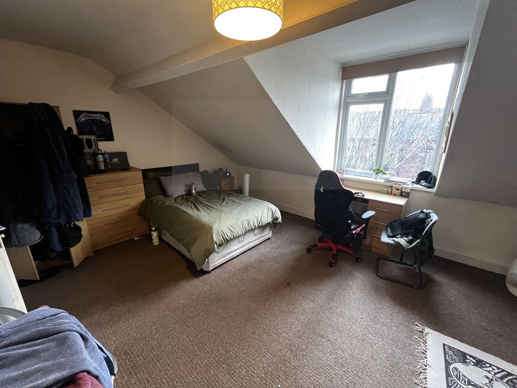 Property photo 3 of 14 Photo 7