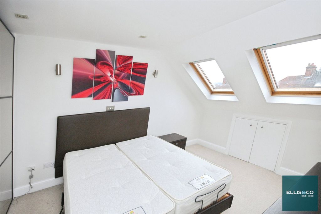 Property photo 2 of 10 Picture No. 15