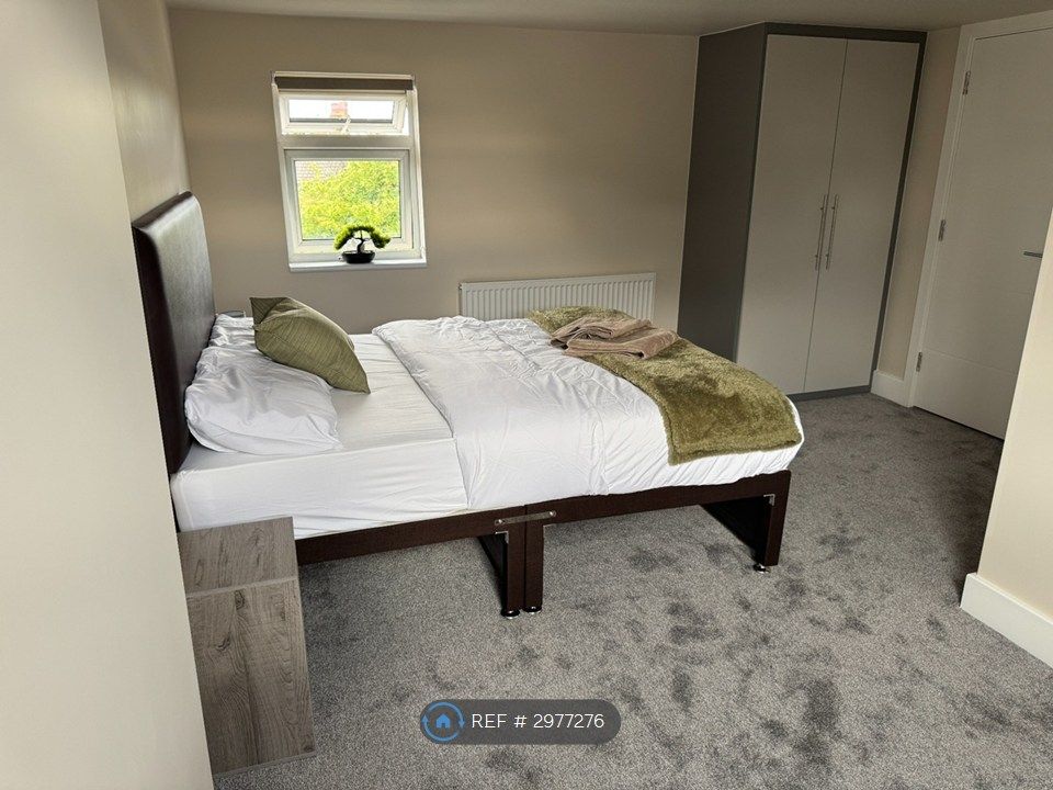 Property photo 1 of 7 Bedroom 5 - Double / Twin Bed