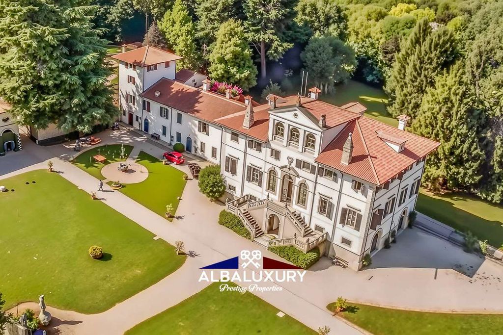 Property photo 1 of 36