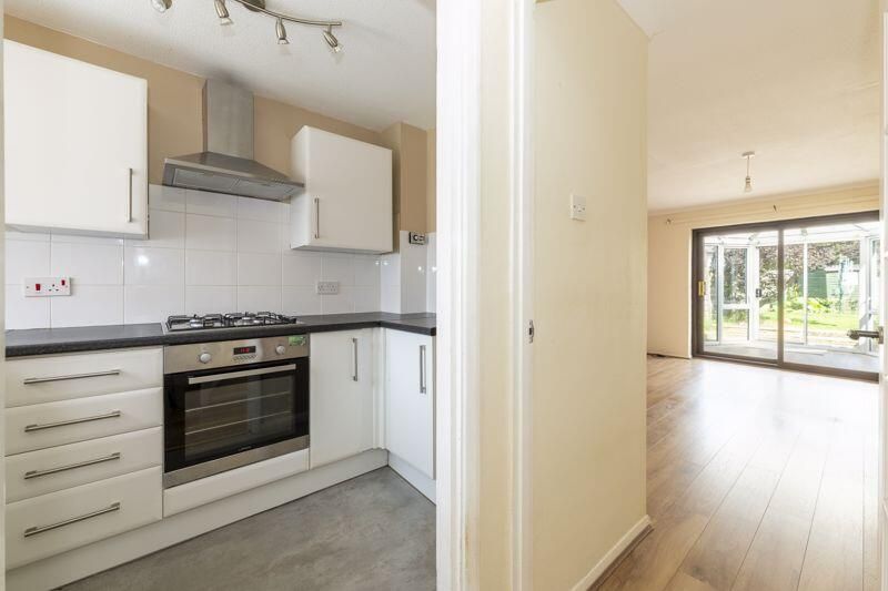 Property photo 3 of 15 Kitchen