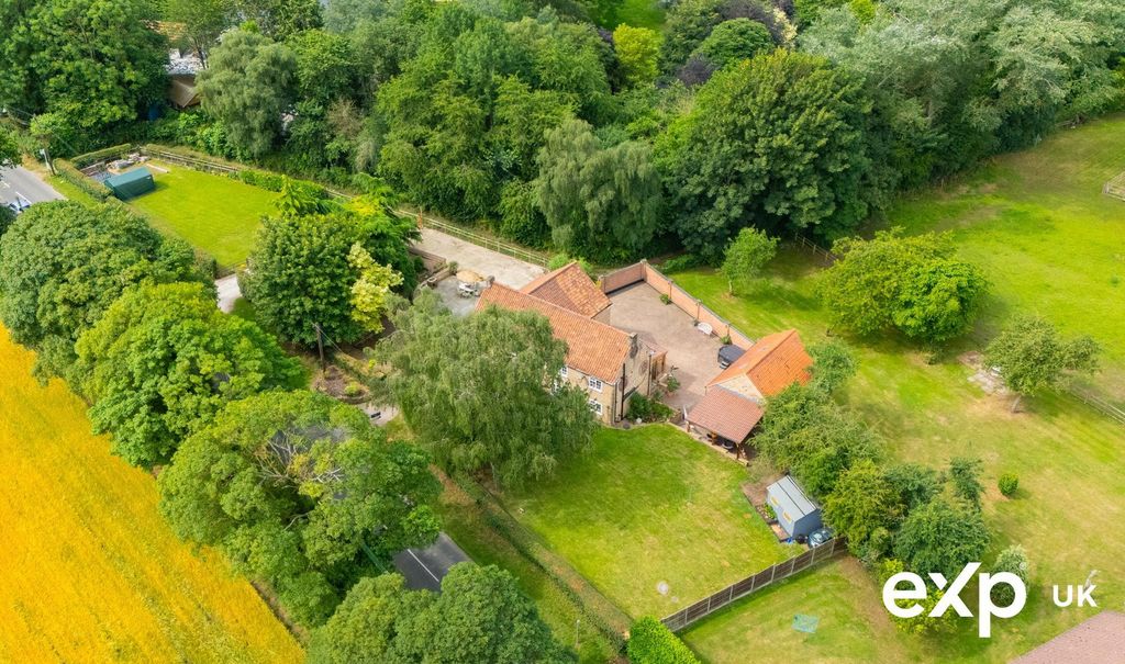 Property photo 3 of 46