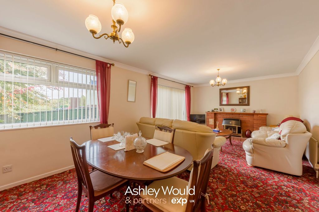 Property photo 2 of 19