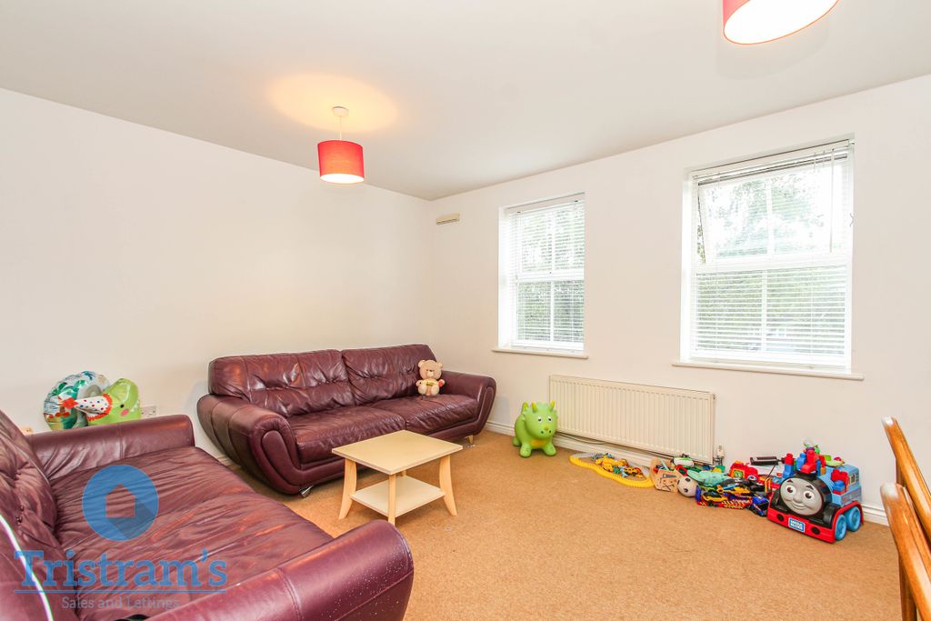Property photo 2 of 12
