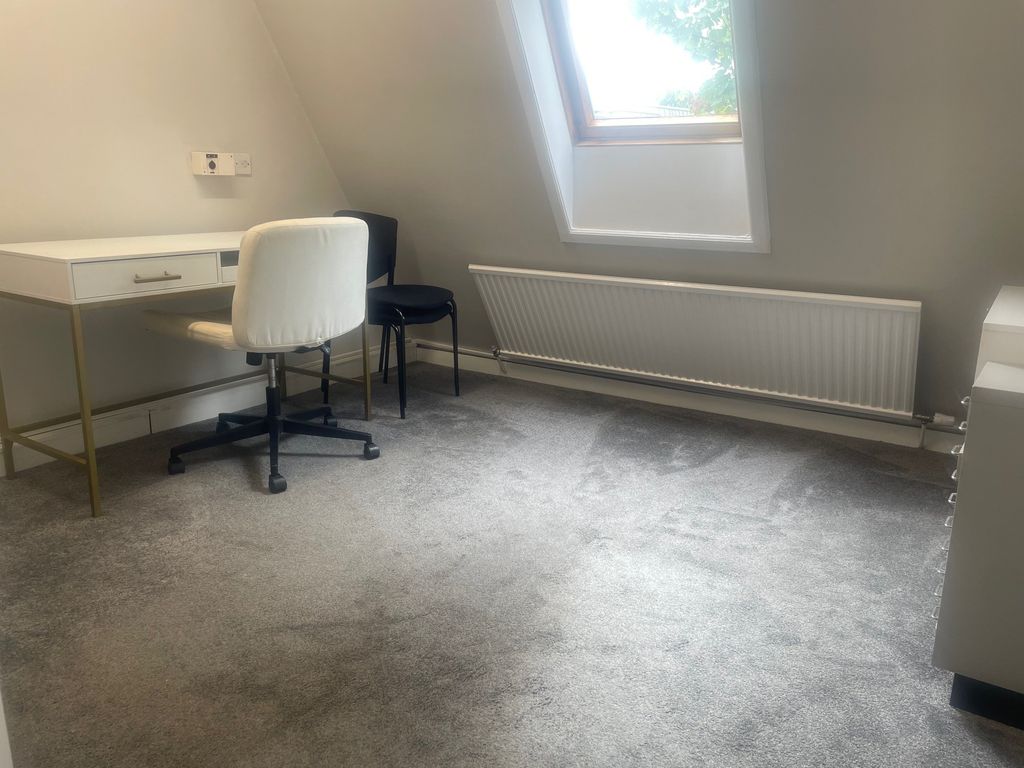 Property photo 1 of 3