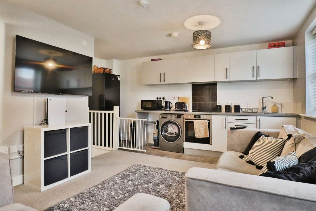 Property photo 3 of 18 Living Area