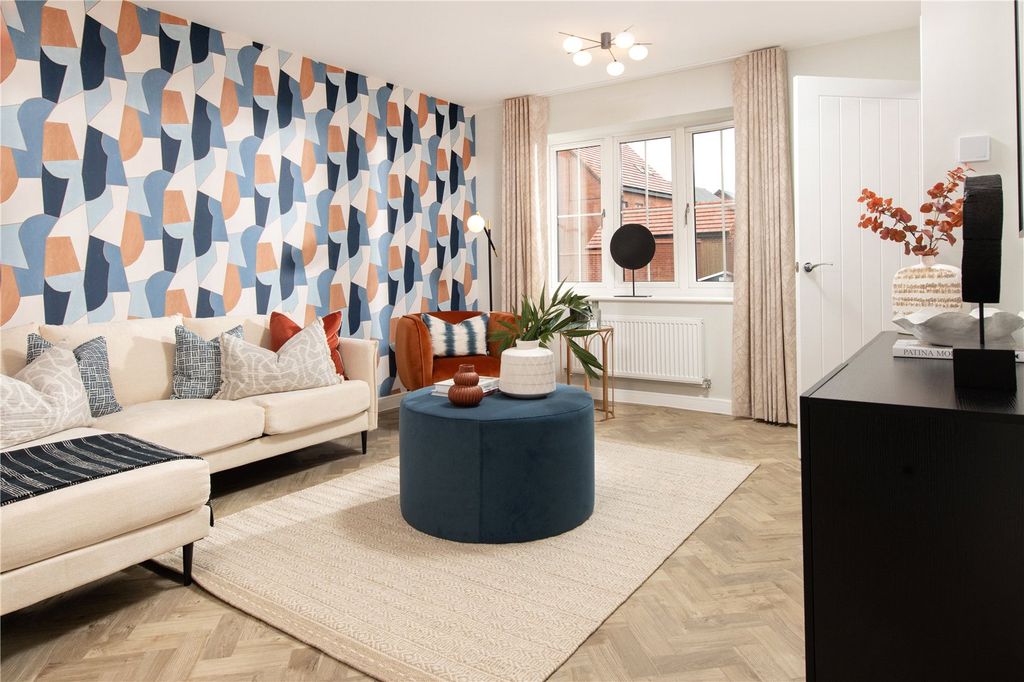 Property photo 3 of 11 Show Home