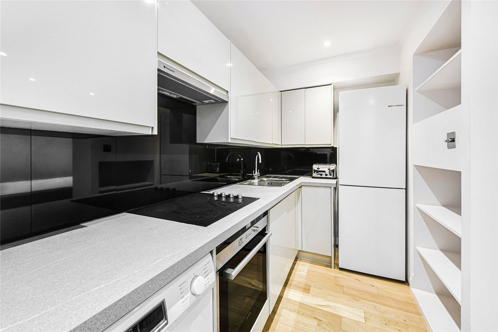 Property photo 2 of 12 Picture No. 05