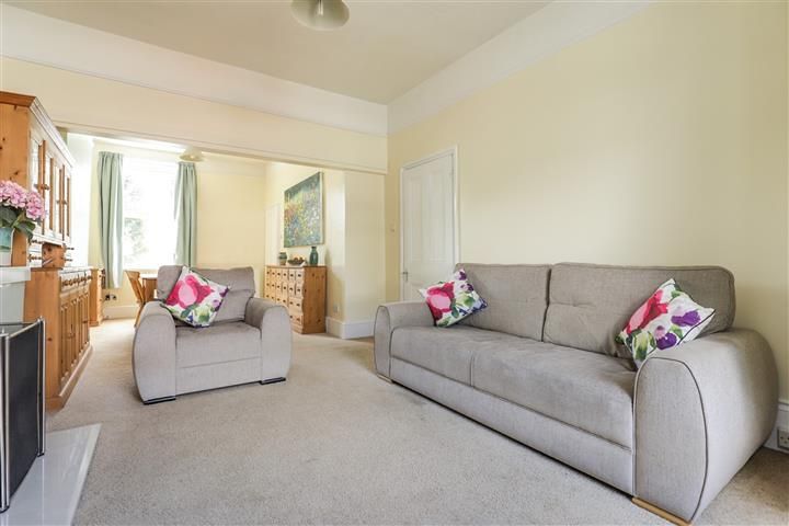 Property photo 2 of 11 Living Room