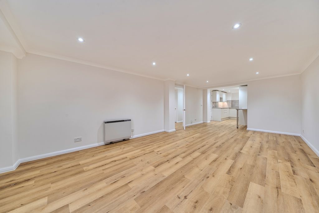 Property photo 3 of 7 1537322 (8)