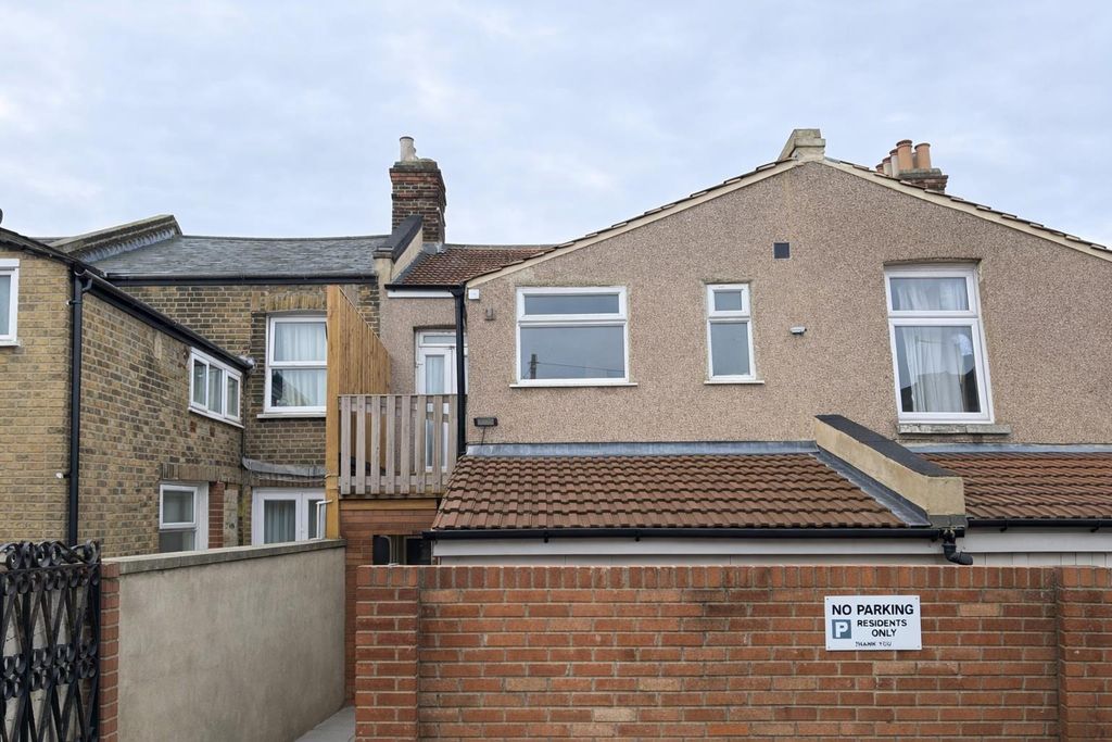 Property photo 1 of 4 Bd47E277-F39c-47B5-8Aad-08A02A84B7Ba.Png