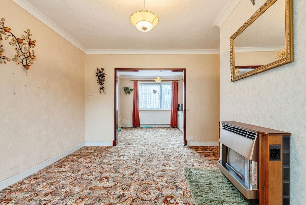 Property photo 2 of 21 Pbox-Img.Jpg