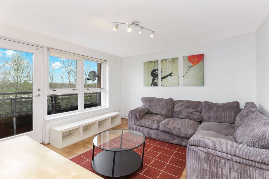 Property photo 2 of 15 Living Room