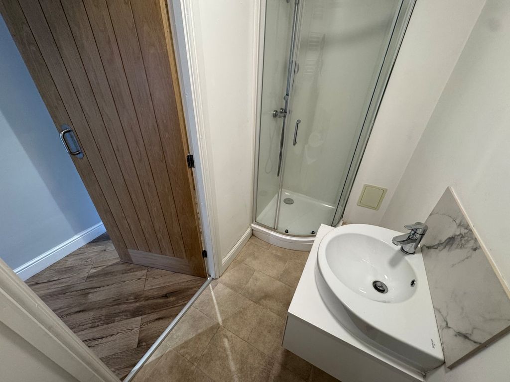 Property photo 3 of 6 Picture No. 02