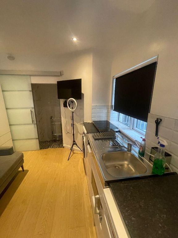 Property photo 3 of 9 Photo 3