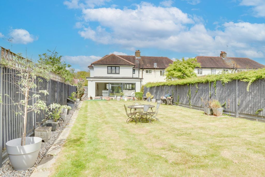 Property photo 3 of 16
