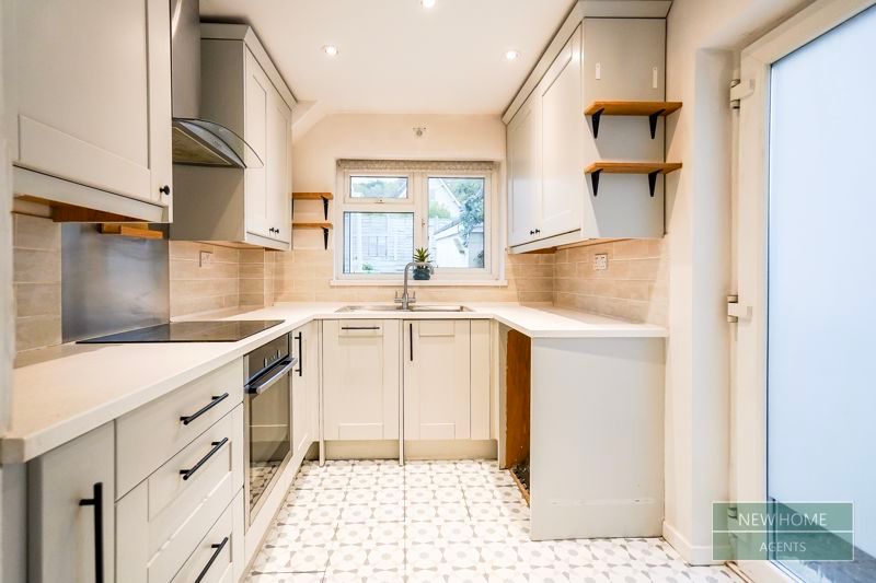 Property photo 2 of 19 Photo 11