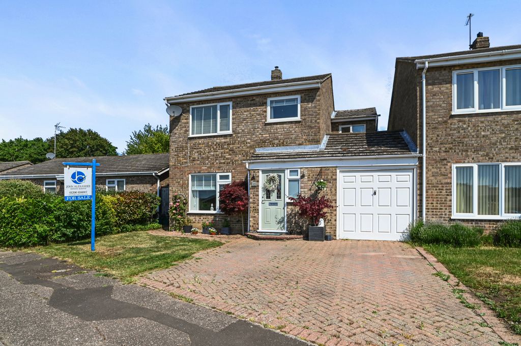 Property photo 1 of 35 Ht-Ja-11Greenfielddrive-32