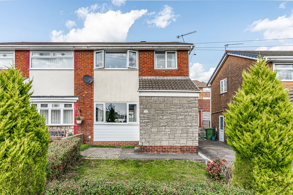 Property photo 1 of 30