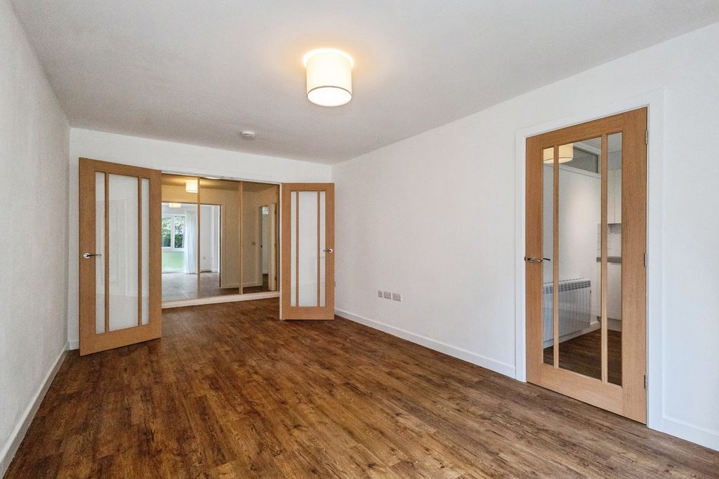 Property photo 2 of 21 Pbox-Img.Jpg