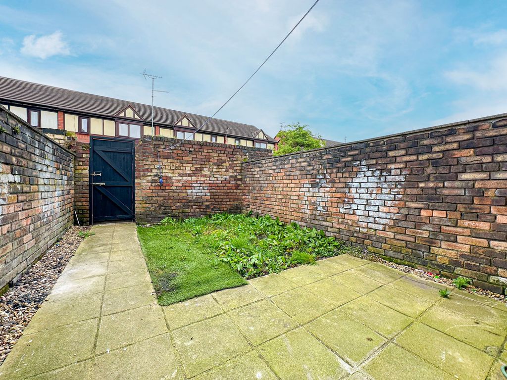 Property photo 3 of 11