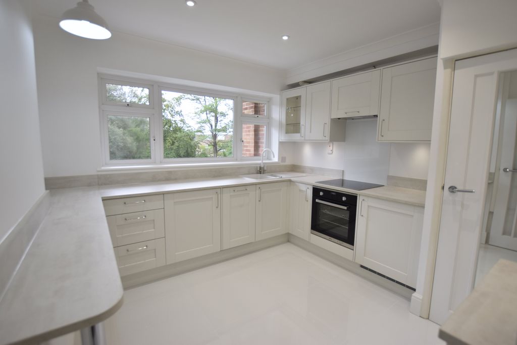 Property photo 1 of 14 Kitchen