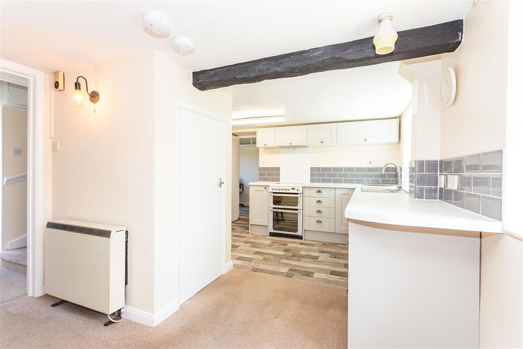 Property photo 3 of 17 Kitchen.Jpg