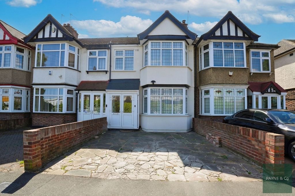 Property photo 1 of 18