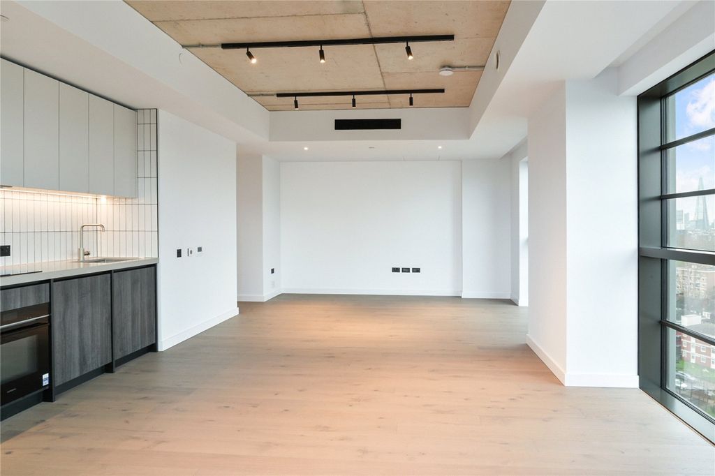 Property photo 1 of 13 Picture No. 11