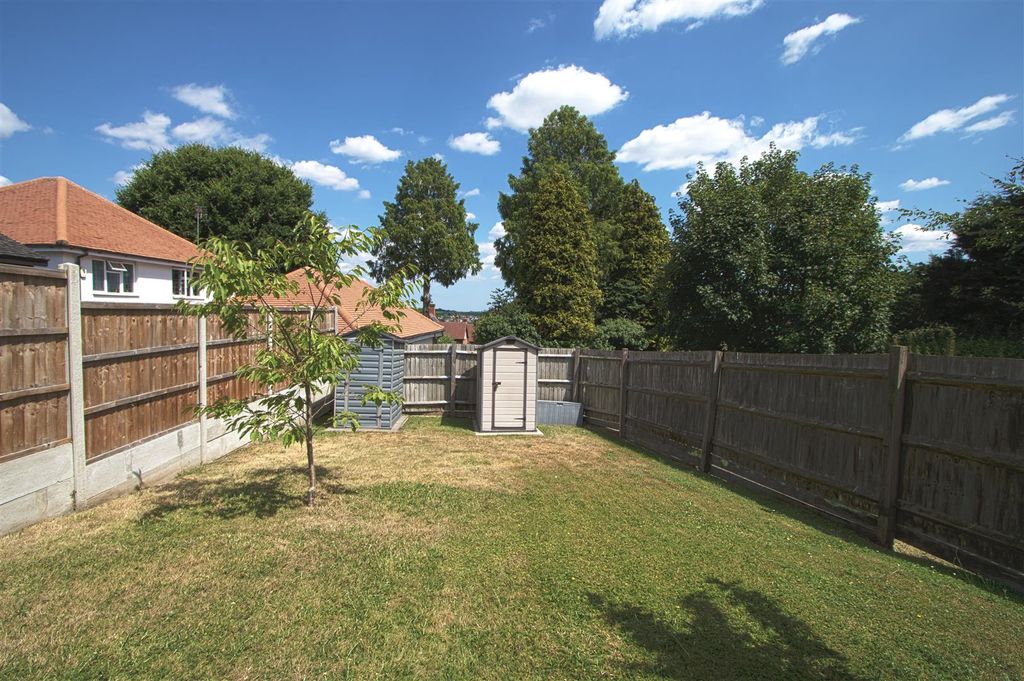 Property photo 2 of 10 4 Chappel Garden.Jpg