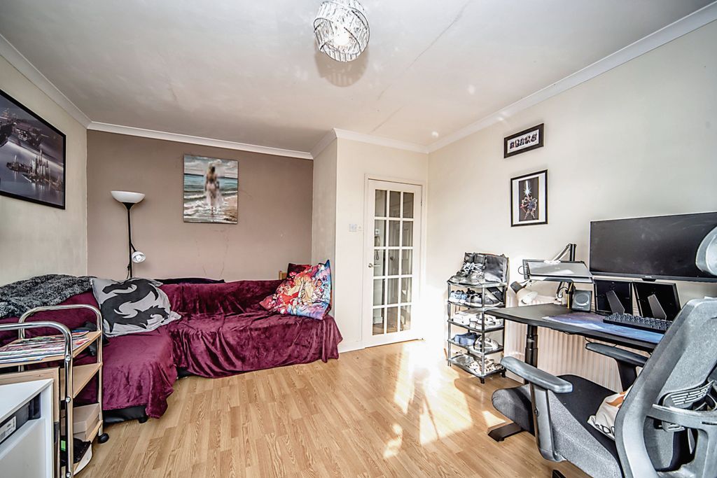 Property photo 2 of 11 Photography