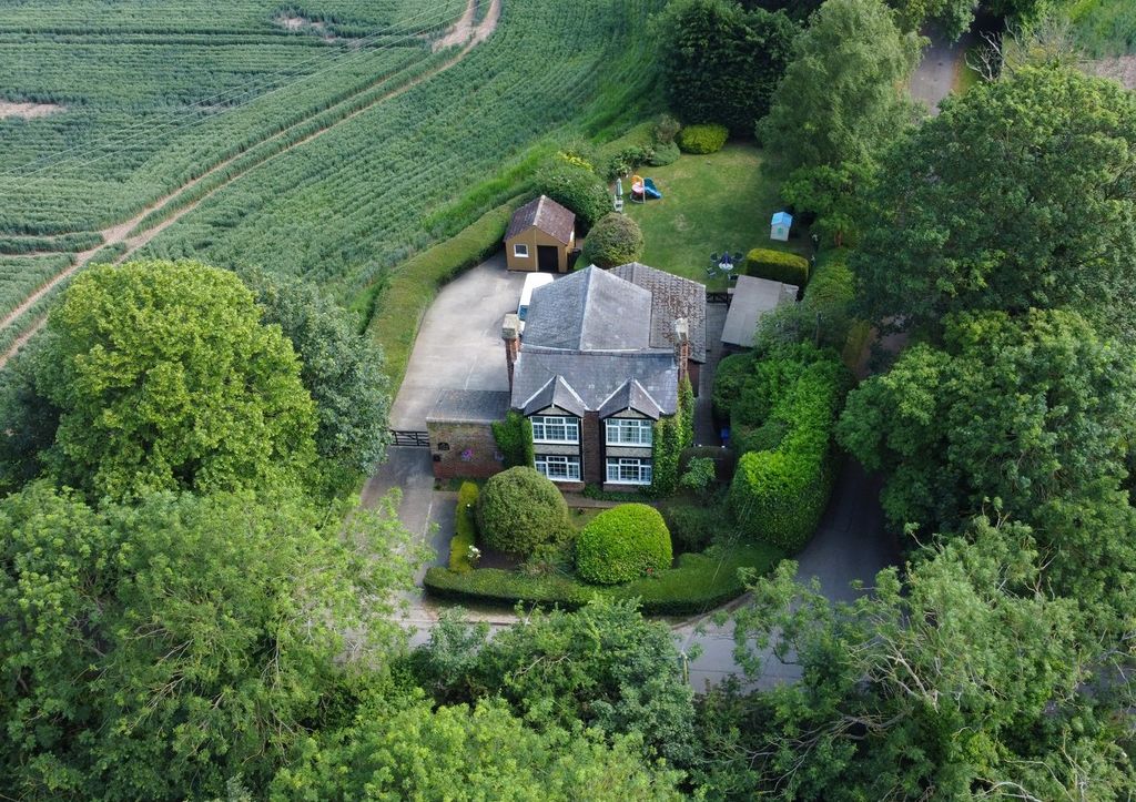 Property photo 1 of 20