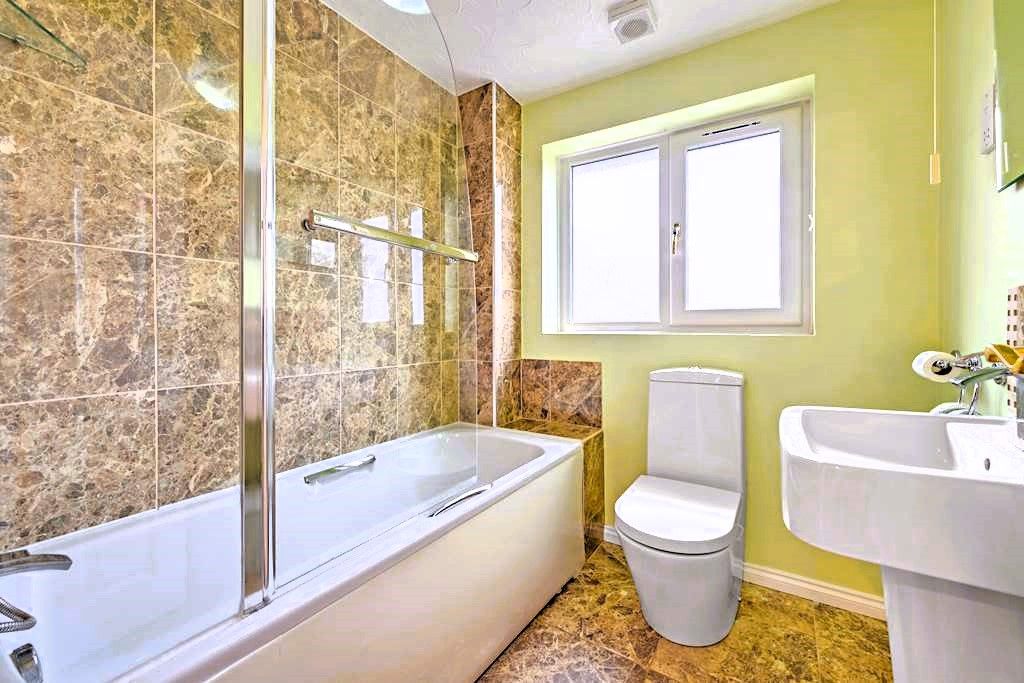 Property photo 3 of 8