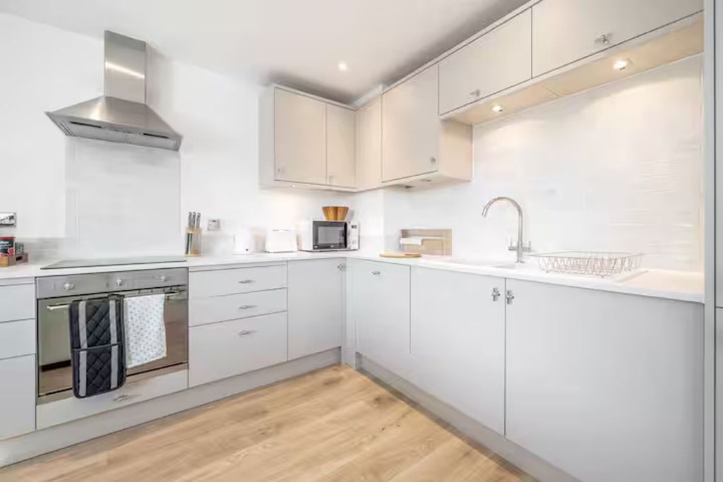 Property photo 3 of 45 Kitchen